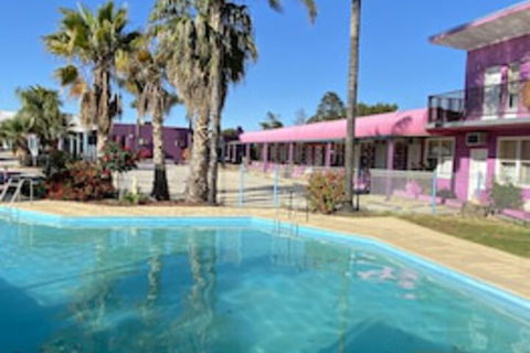Paddle Steamer Motel - Hervey Bay Accommodation 0
