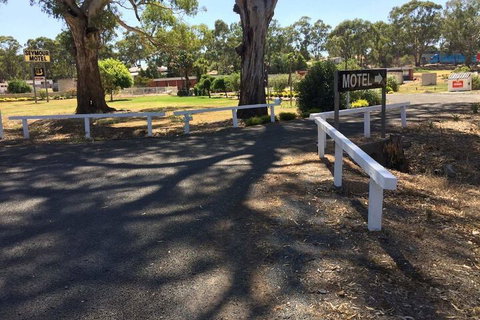 Seymour Motel - Hervey Bay Accommodation 2