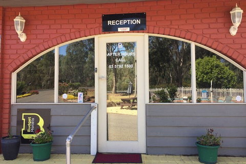 Seymour Motel - Hervey Bay Accommodation 1