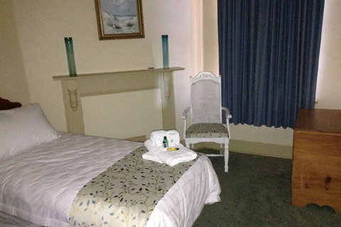 Acacia Bed & Breakfast - Hervey Bay Accommodation 6