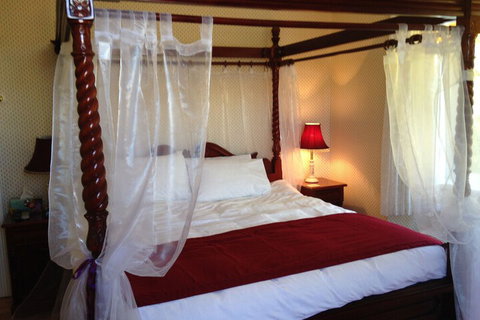 Acacia Bed & Breakfast - Hervey Bay Accommodation 3