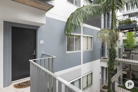 Miro Apartments - Tourism Hervey Bay 0