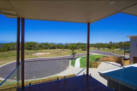 Agnes Sails - Hervey Bay Accommodation 1