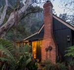 Stringers Cottage - Hervey Bay Accommodation