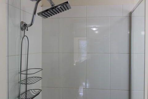 Australian Home Away At East Doncaster Andersons Creek 1 - Hervey Bay Accommodation 5