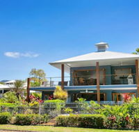 Reeflections Beachfront Holiday House - Hervey Bay Accommodation