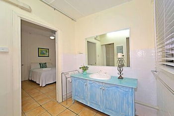 Bargara Gardens Motel & Holiday Villas - Hervey Bay Accommodation 4