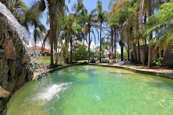 Bargara Gardens Motel & Holiday Villas - Hervey Bay Accommodation 1