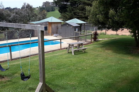 Neerim Country Cottages - Hervey Bay Accommodation 3