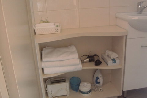 Travellers Rest Motel - Hervey Bay Accommodation 6