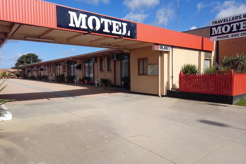 Travellers Rest Motel - Hervey Bay Accommodation 3