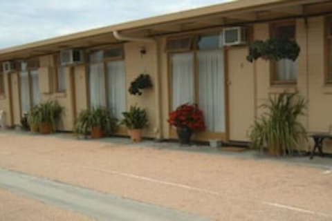Travellers Rest Motel - Hervey Bay Accommodation 2