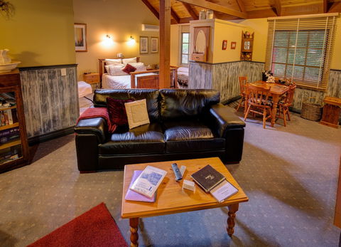 Trawool Cottages & Farmstay - Tourism Hervey Bay 5