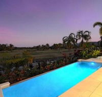 4 Cascade House Luxury Holiday Home - Hervey Bay Accommodation