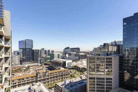 Aura On Flinders Serviced Apartments - Tourism Hervey Bay 3