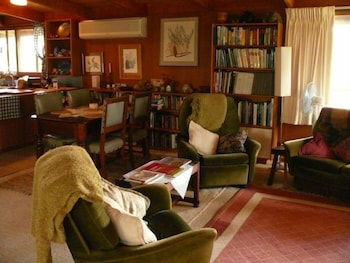 The Burrow At Wombat Bend - Hervey Bay Accommodation 5