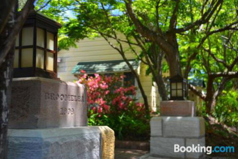 Broomelea Bed & Breakfast - Tourism Hervey Bay 6