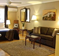 Mount Evelyn Retreat - Hervey Bay Accommodation