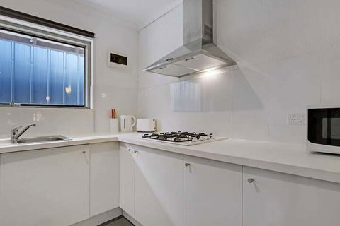 Adelaide Holiday Homes - Tourism Hervey Bay 6