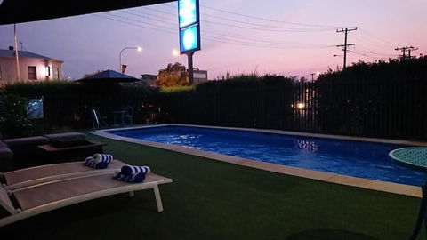 Adelong Motel - Tourism Hervey Bay 4