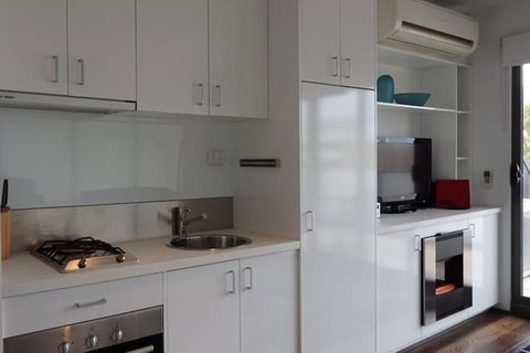 Hiigh Apartments - Hervey Bay Accommodation 2