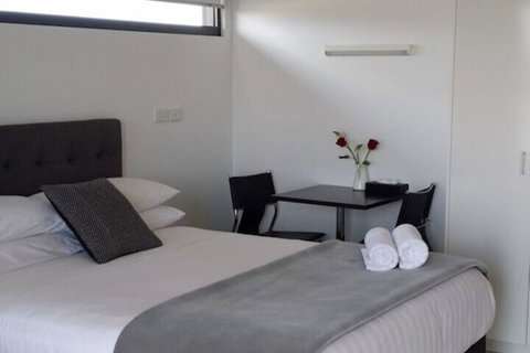 Hiigh Apartments - Hervey Bay Accommodation 3