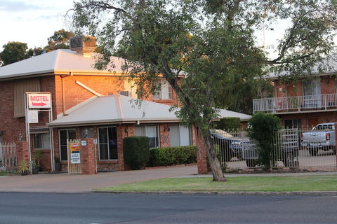 Red Cliffs Colonial Motor Lodge - Tourism Hervey Bay 5