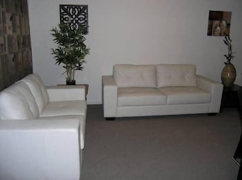 Insaa Serviced Apartments Dandenong - Hervey Bay Accommodation 4