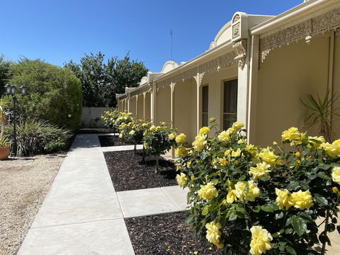 Acacia Terraces - Hervey Bay Accommodation 1