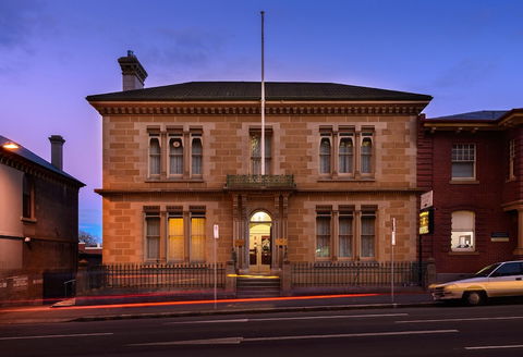 Macquarie Manor - Tourism Hervey Bay 1