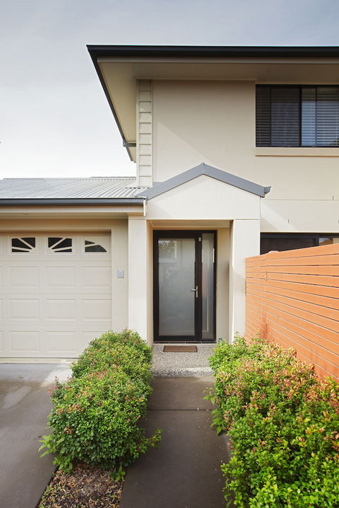 Charlestown Terrace - Hervey Bay Accommodation 0