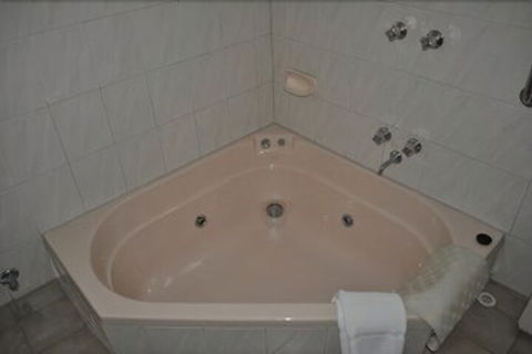 Nunawading Motor Inn - Tourism Hervey Bay 7