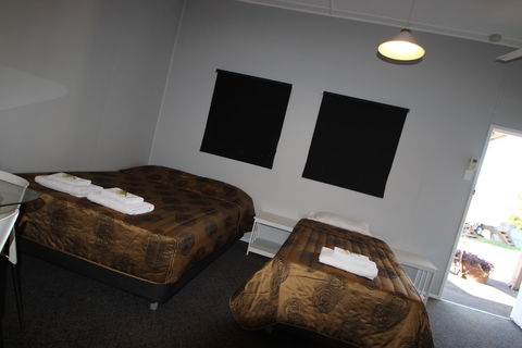 Ned Kelly's Motel - Hervey Bay Accommodation 5