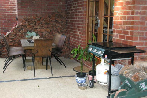 Roseneath Villa B & B - Hervey Bay Accommodation 0