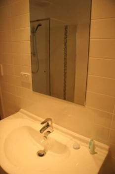 Ethelton Serviced Apartments - Hervey Bay Accommodation 0