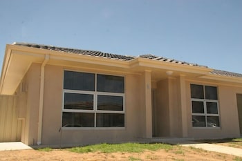 Ethelton Serviced Apartments - Hervey Bay Accommodation 6