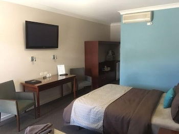 Pastoral Hotel Motel - Hervey Bay Accommodation 0