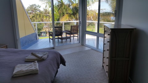 Ultimate Holiday Apartments - Hervey Bay Accommodation 4