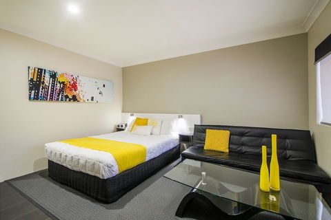The Abbey Motor Inn - Hervey Bay Accommodation 1
