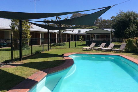 Greenways Holiday Units - Hervey Bay Accommodation 1