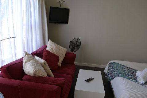 Ruby's Queenscliff - Hervey Bay Accommodation 0