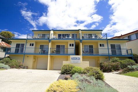 Lorne Ocean Sun Apartments - Tourism Hervey Bay 4