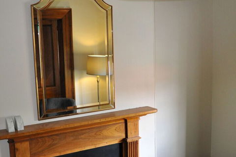 Cowgill House - Hervey Bay Accommodation 1