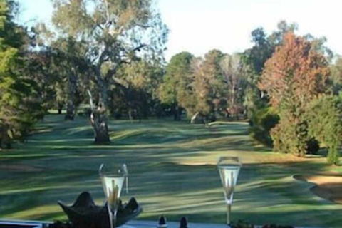 Corowa Golf Club Motel - Hervey Bay Accommodation 4