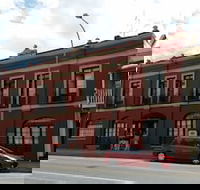 Mandelson's of Goulburn - Hervey Bay Accommodation