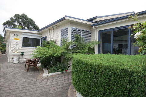 The Charles Robbins - Hervey Bay Accommodation 1