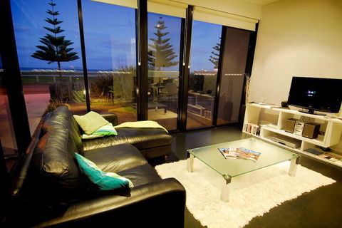 Esperance Island View Apartments - Hervey Bay Accommodation 5