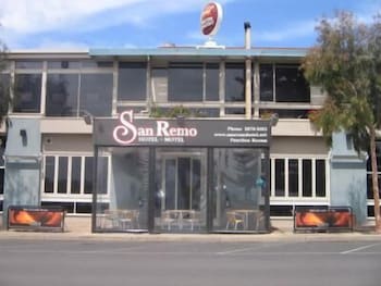 San Remo Hotel Motel - Hervey Bay Accommodation 1