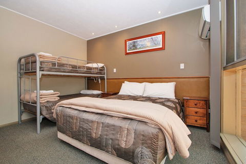 Bright Motor Inn - Hervey Bay Accommodation 3