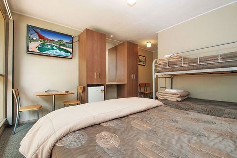 Bright Motor Inn - Hervey Bay Accommodation 5